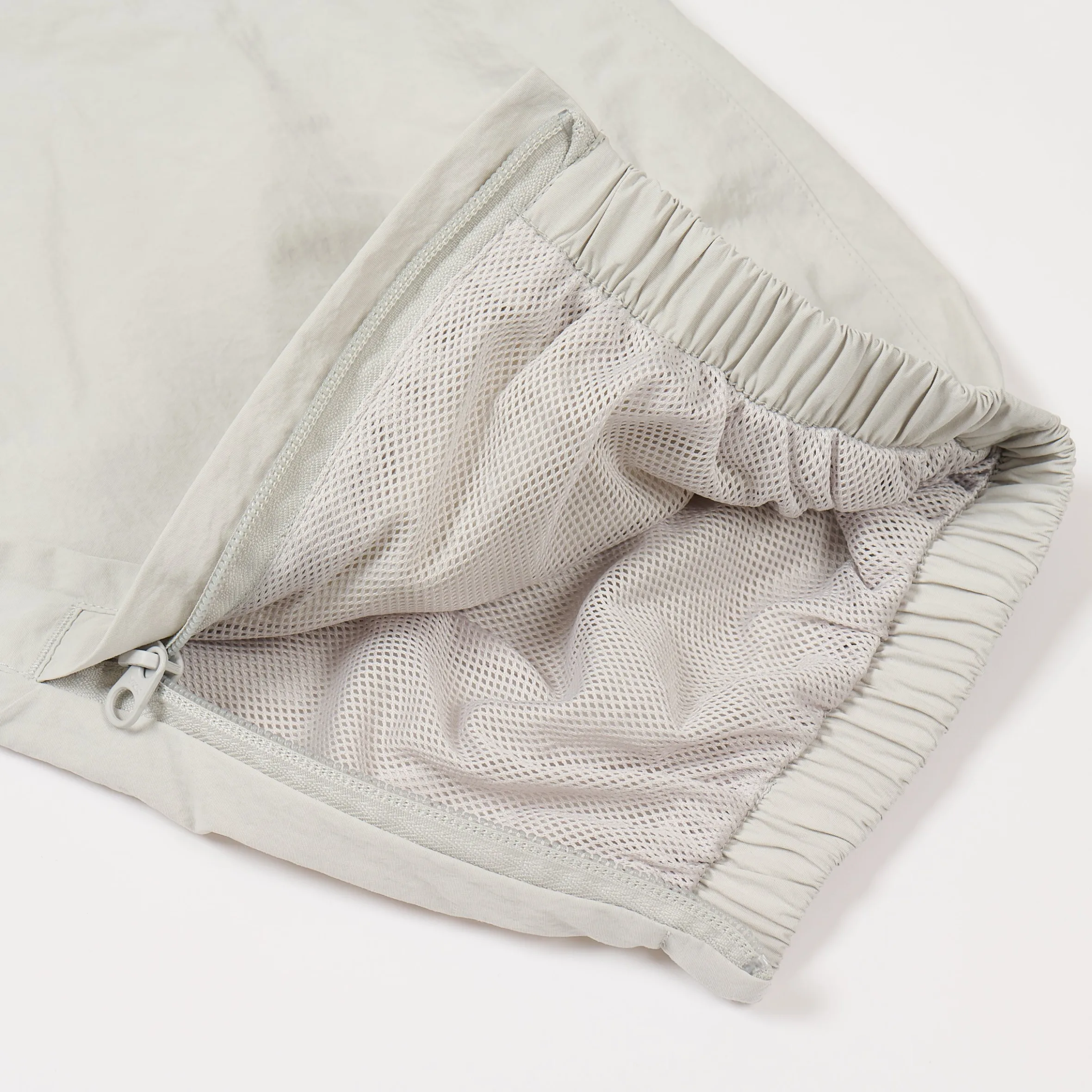 BASIC SHELL JOGGER CONCRETE GREY