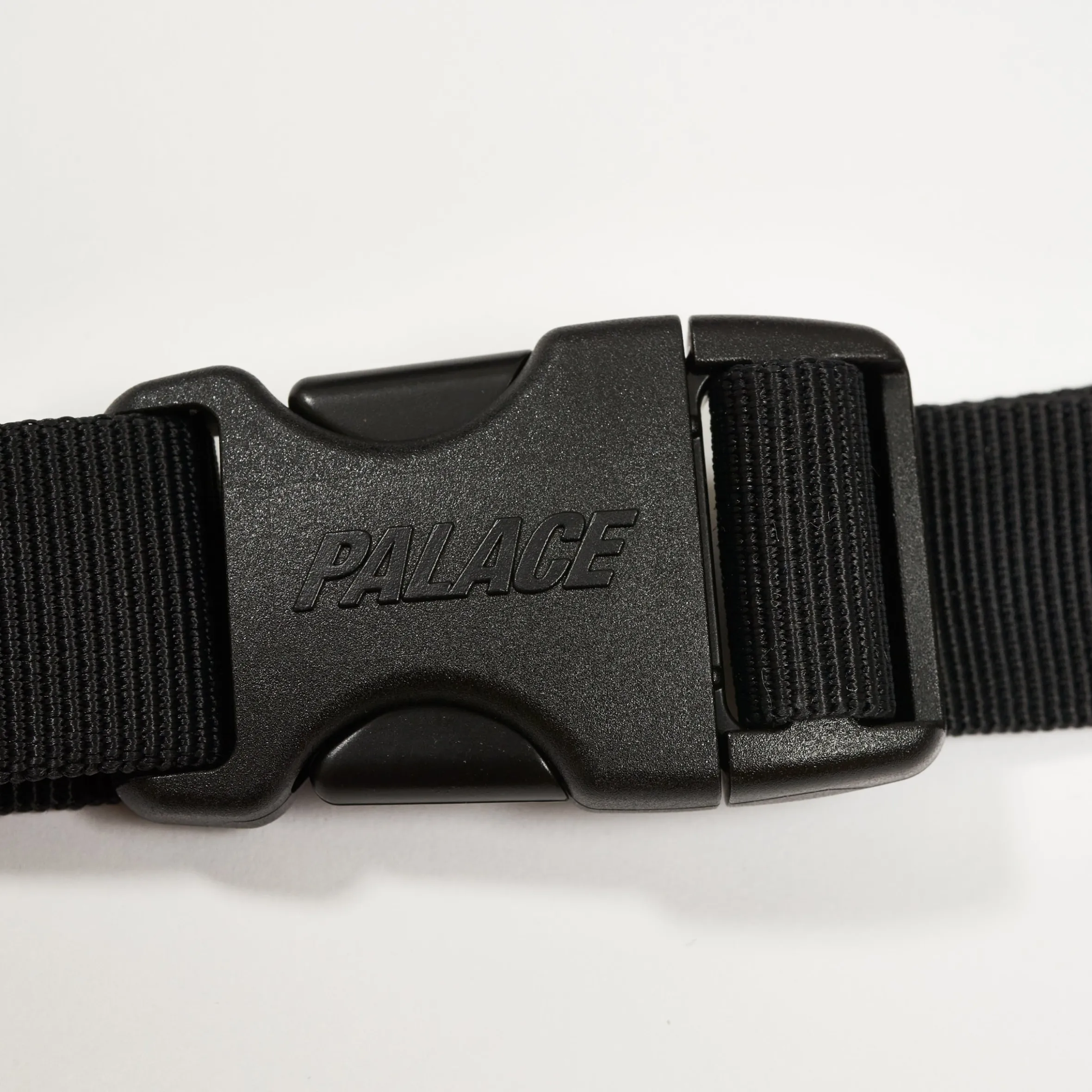 CORDURA DUCK CANVAS CROSS BODY BAG CARBON / BLACK