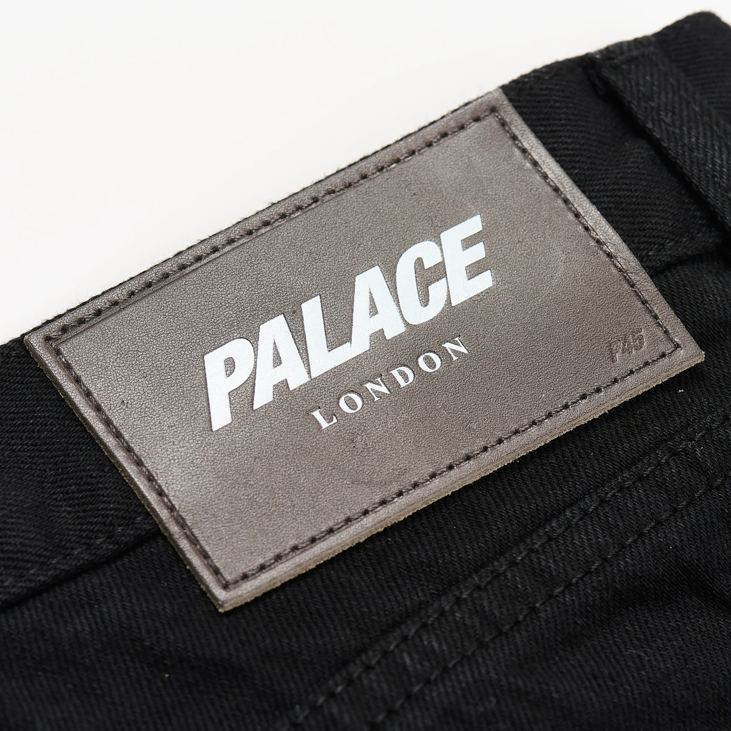 P45 JEAN BLACK