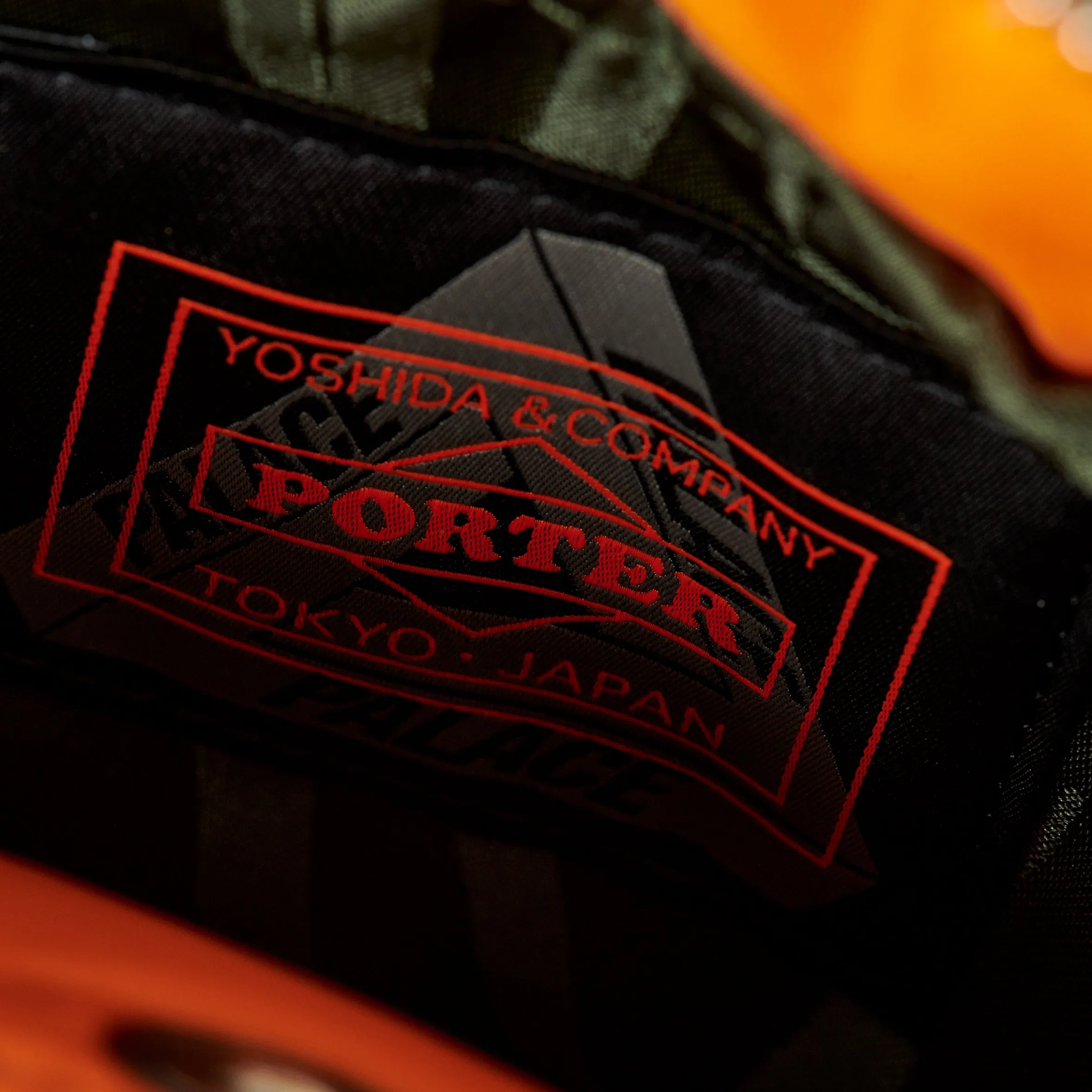 PALACE PORTER VERTICAL SHOULDER BAG OLIVE / JACQUARD